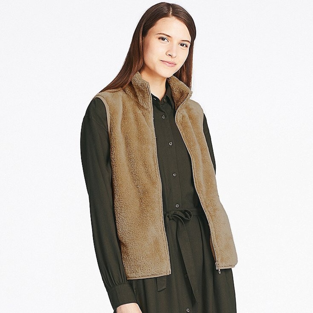 Uniqlo Fluffy Yarn Fleece Vest